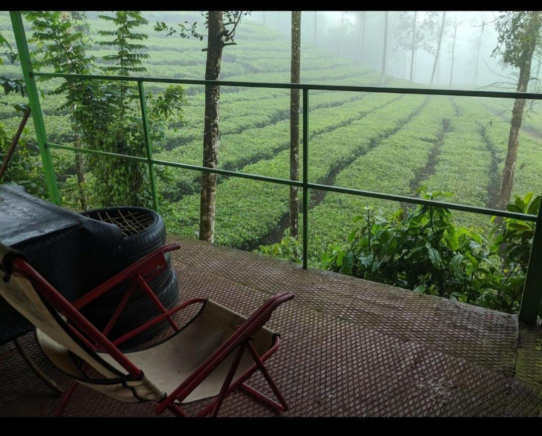 Vythiri Hill Palace Villa Esterno foto
